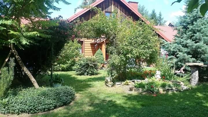Agroturystyka W Ogrodach ซาน็อค ภายนอก รูปภาพ